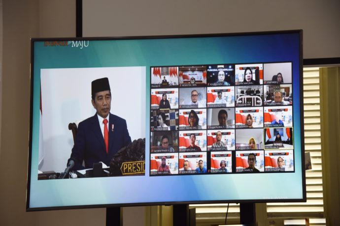 Melalui Vicon, Jokowi Luncurkan Produk Inovasi Covid-19