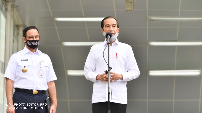 Presiden Pastikan TNI/Polri Berada di Titik Keramaian untuk Disiplinkan Masyarakat