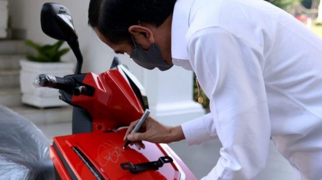 M Nuh Pemenang Lelang Motor Milik Jokowi Ditangkap Polisi