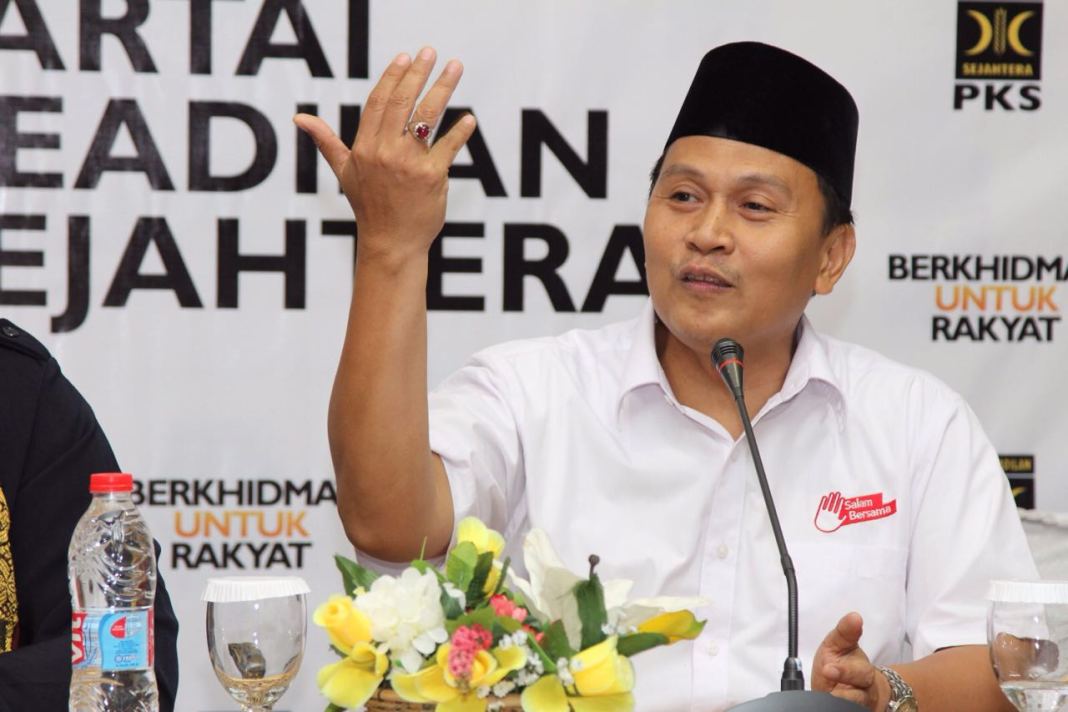 PKS Sebut Jokowi Bubarkan 18 Lembaga Receh