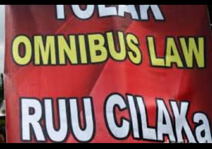 Persoalan RUU Omnibus Law Indonesia: Kontroversi, Pro Kontra, Kapan Disahkan?