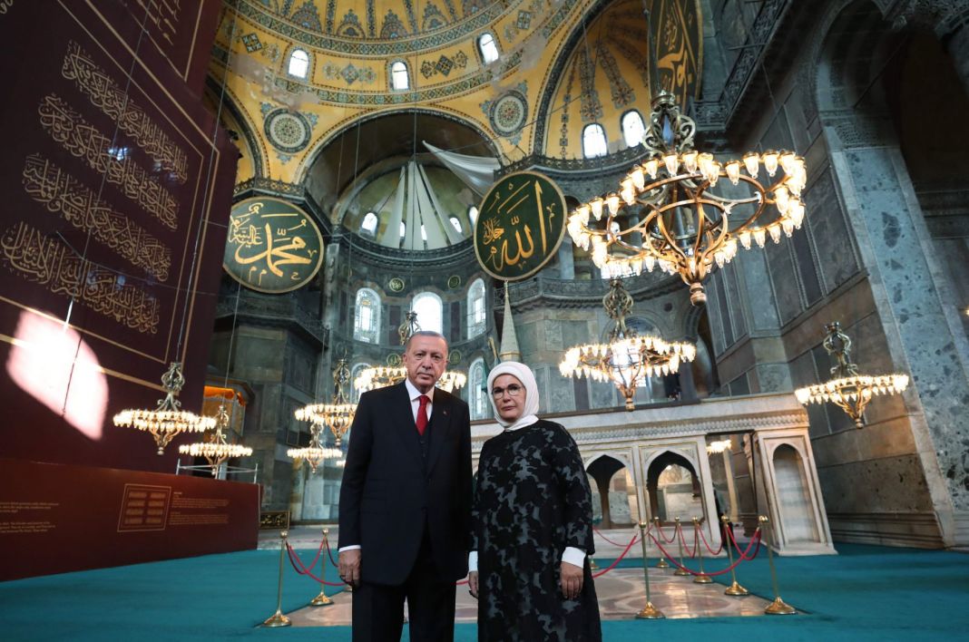 Erdogan Sholat Jum'at Perdana di Hagia Sophia Hari Ini