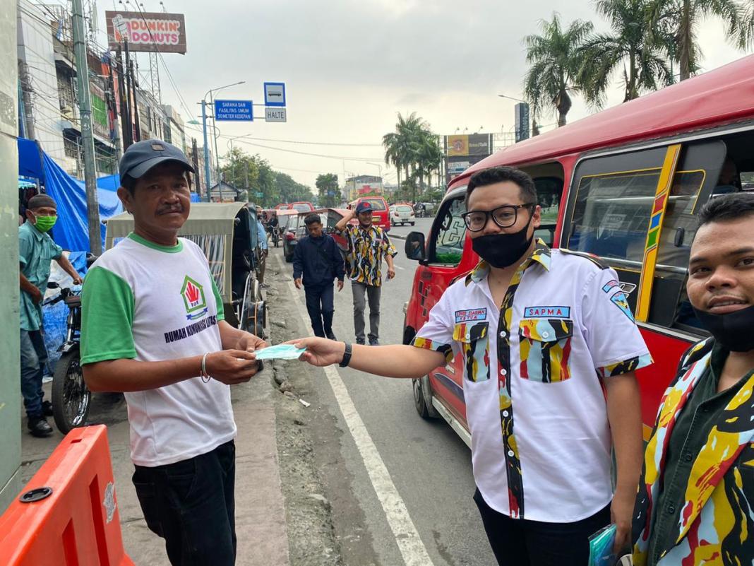 DPD SAPMA PKN Membagikan Ribuan Maske Gratis Kepada Masyarakat Kota Medan