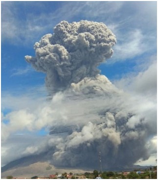 Gunung Sinabung Erupsi, Mari Terapkan Adaptasi Kebiasaan Baru Dalam Penanggulangan Bencana