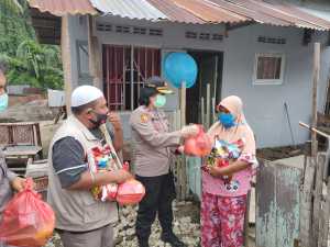 Bersama Komunitas Sedekah Jumat (KSJ), Polresta Deli Serdang Berbagi Sembako