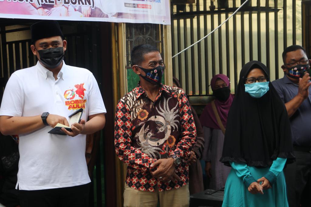 Anak Pedagang Kelapa Lulus Cumlaude, Bobby Nasution Selamat Atas Wisuda