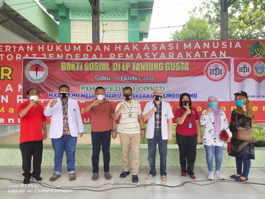 IDI Bersama PDUI Sumut, Bagikan Masker dan Vitamin di Lapas Tanjung Gusta