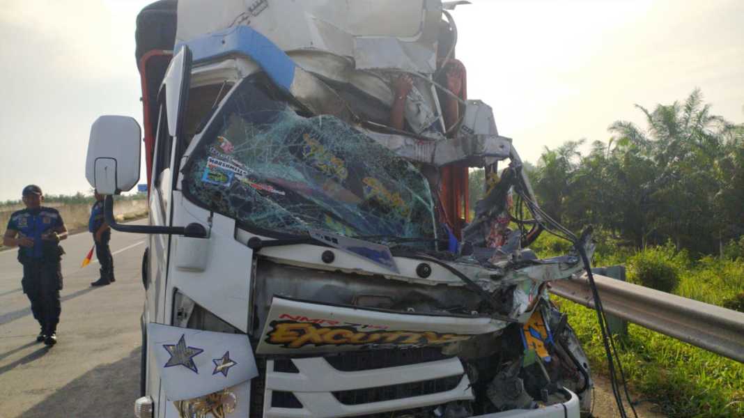 Kecelakaan Lalu Lintas  di Jalan Tol JMKT, 3 Orang Luka