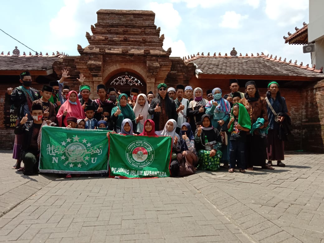 Pejuang Islam Nusantara Jawa Tengah, Ziarah ke Makam Para Wali