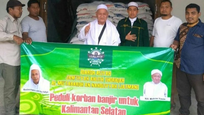 Habib Luthfi, Sumbang 4 Ton Beras untuk Korban Banjir di Kalimantan Selatan