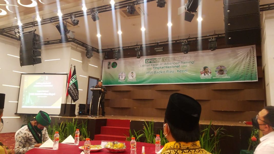 HMI Riau-Kepri Adakan Advance Training, Prof Manimbang : Tauladan Lafran Pane yang Lmbut dan Santun