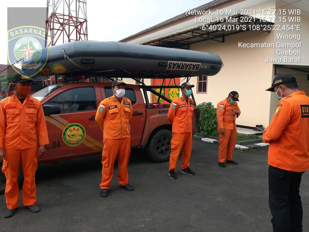 SAR Bandung, Berjunkan Tim Rescue Cari Korban Tenggelam di Sungai Cipunagara