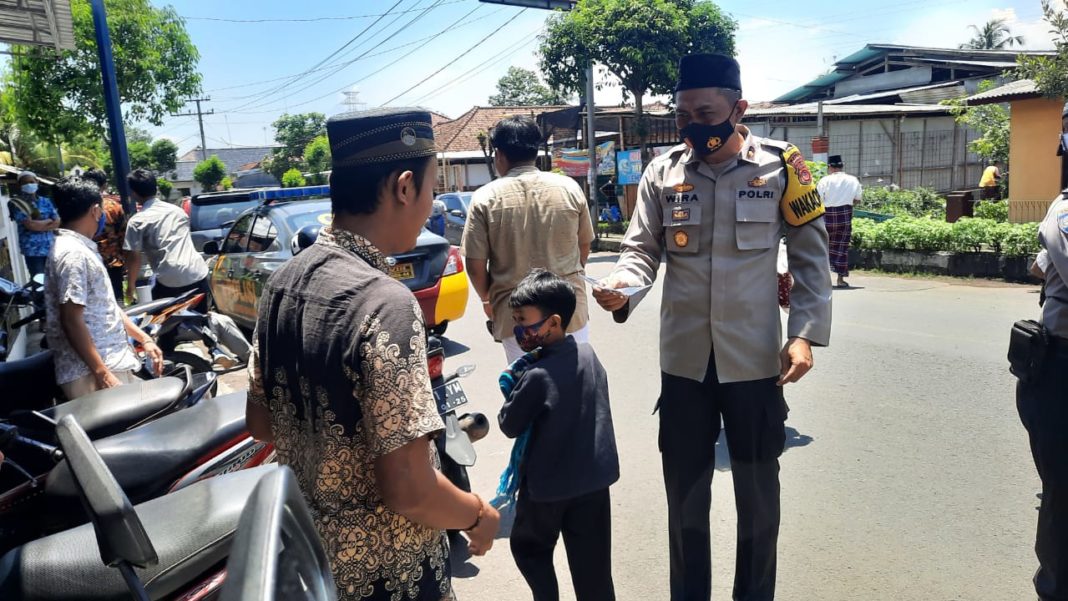 Waka Polres Banjar Bersama Bhabinkamtibmas, Melaksanakan Salat Jumat Keliling di Masjid Baettusyukur