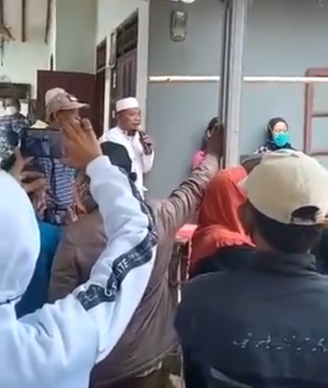 Babi Ngepet di Depok Cuma Rekayasa, Ustadz Adam Ibrahim Ditangkap!