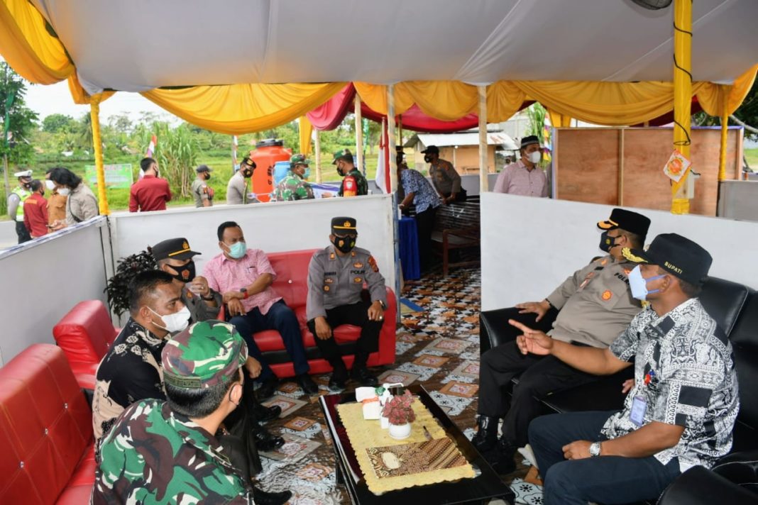 Bupati Aceh Timur, Tinjau Posko PPKM Mikro Sampai ke Tingkat Gampong