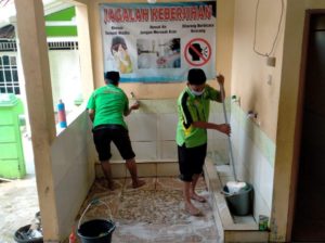  LTM NU Cianjur bersihkan masjid