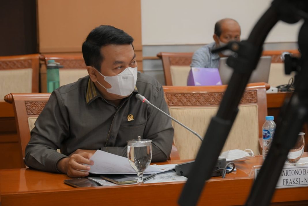 Rudi Hartono Bangun Dukung Menteri BUMN Laporkan Kasus Korupsi Garuda Indonesia