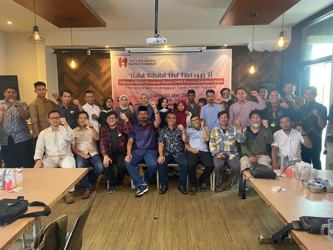 Alumni GMNI Sumbar Konsolidasi, Empat DPC Persatuan Alumni Kabupaten/ Kota Terima SK Definitif
