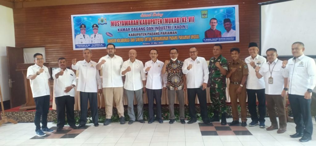 Mantan Ketua Ansor, Zeki Aliwardana Terpilih Aklamasi Ketua Kadin Padang Pariaman Periode 2022-2027