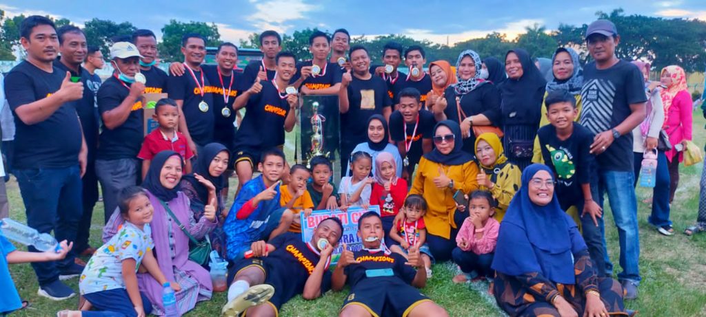 Desa Kampung Baru Raih Piala Trophy Bupati Labuhanbatu 