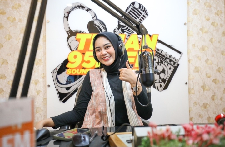 Cantik dan Anggunnya Destika Meilani, Putri Otonomi Indonesia Kabupaten Bogor 2022