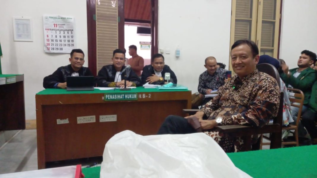 Prof Henri Subiakto Membela Lloyd Reynold Ginting Munthe di PN Medan